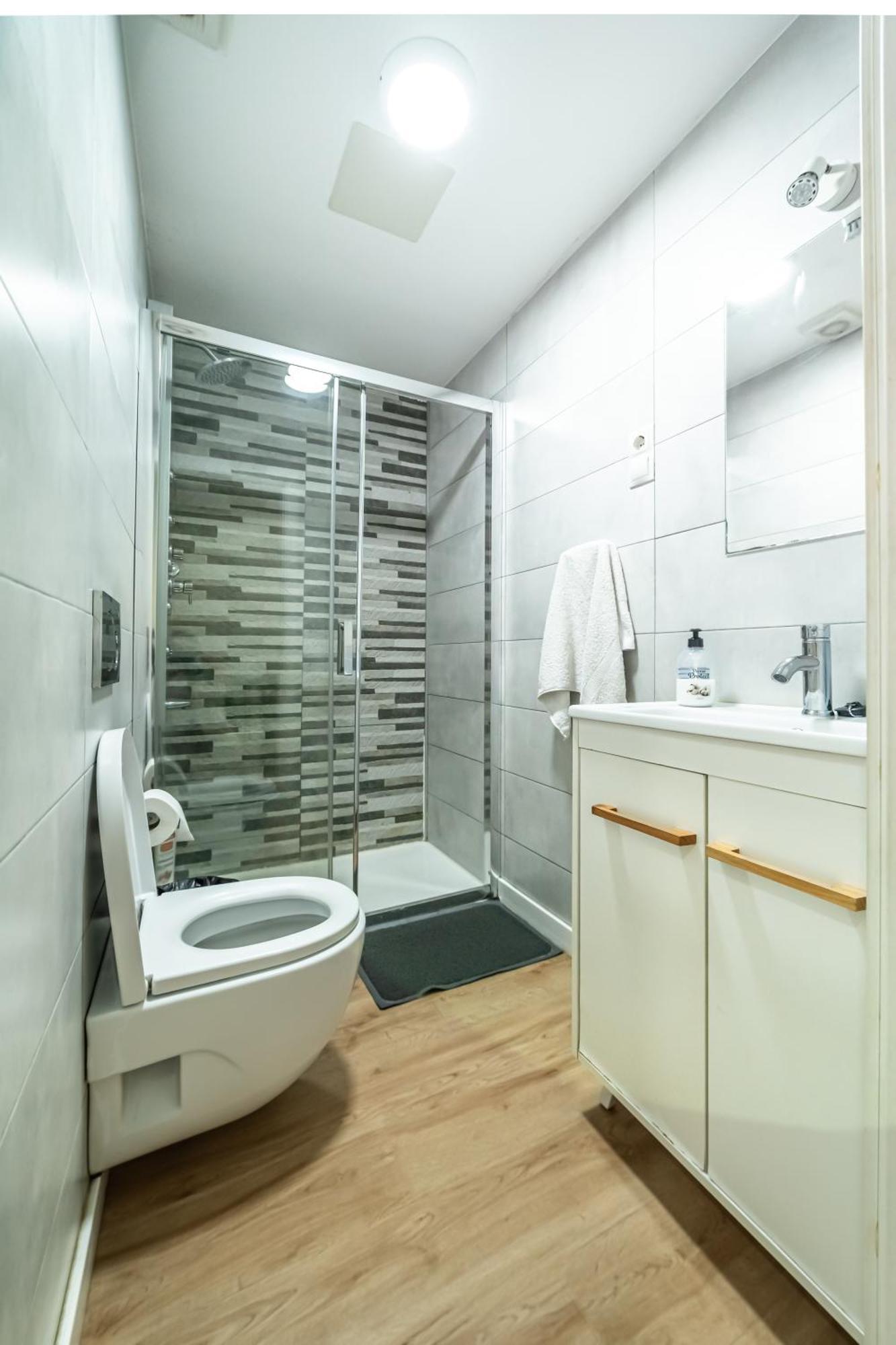 New Flat , Modern , Wifi, 10Min Sol, 5 Reina Sofia Apartamento Madri Exterior foto